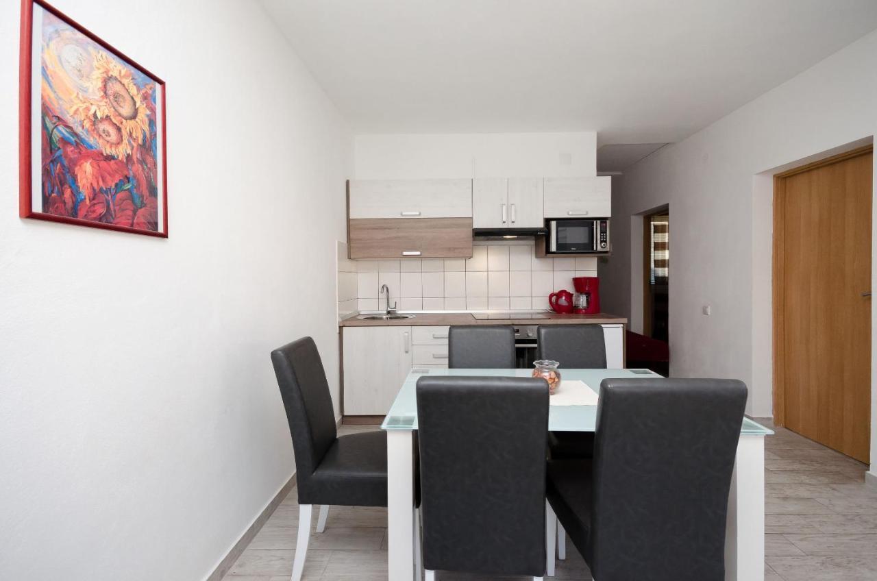 Apartments Toni Banjol Exterior foto
